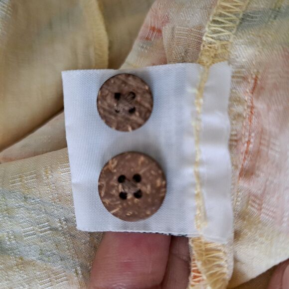 Tommy Bahama Size L Camp Shirt Tropical 100% Silk  Button Up Resort Vacationcore - Picture 7 of 8